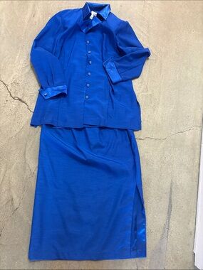 Elegant Two-Piece Skirt Set in Cobalt Blue